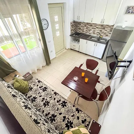Apartment Garden 1177 Golem (Tirana)
